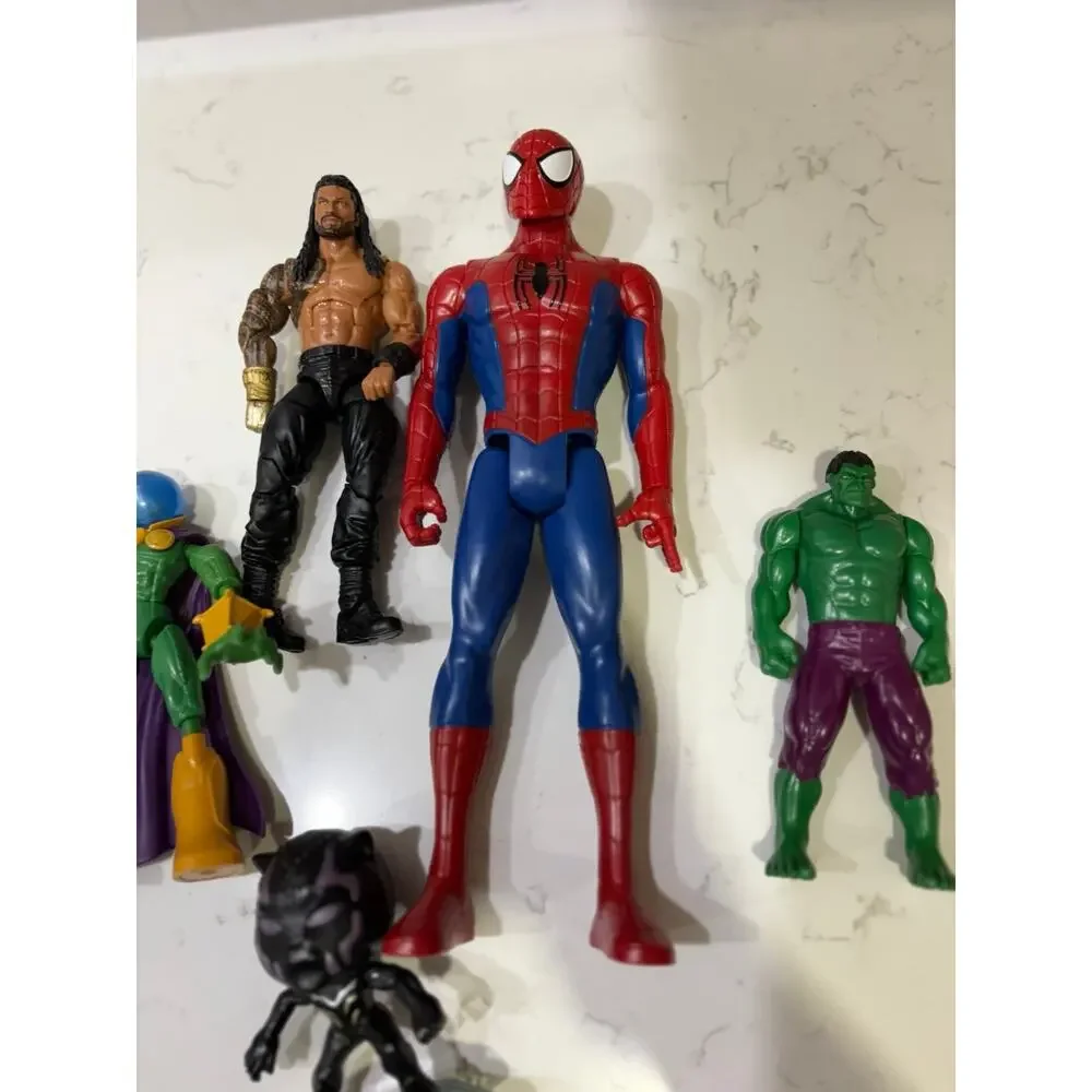 Action Figure Lot - Picture 2 of 5